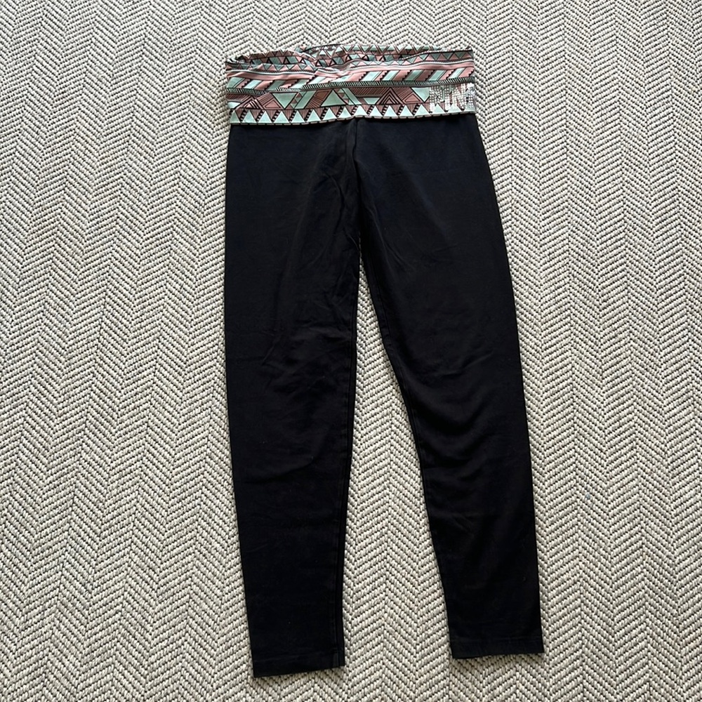 Pink Victoria’s Secret yoga capris